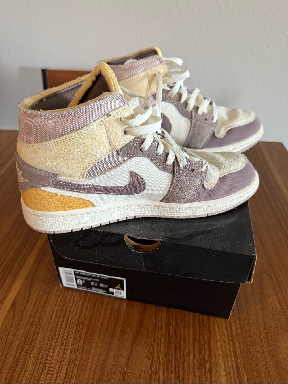Nike Air Jordan 1 Mid SE craft